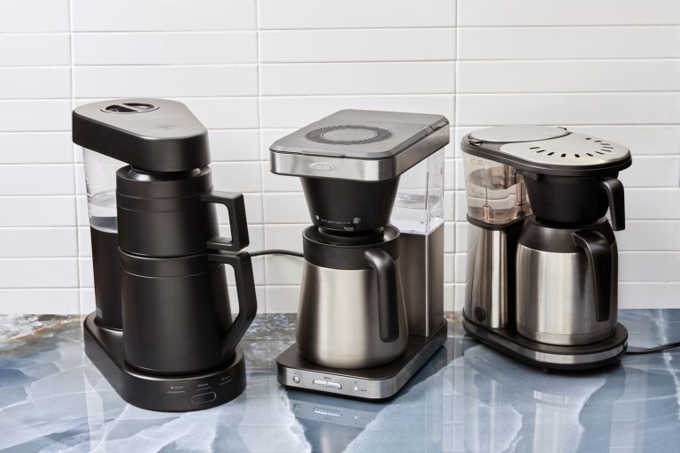 What features should an office single-cup coffee machine have to avoid thin, watery coffee?